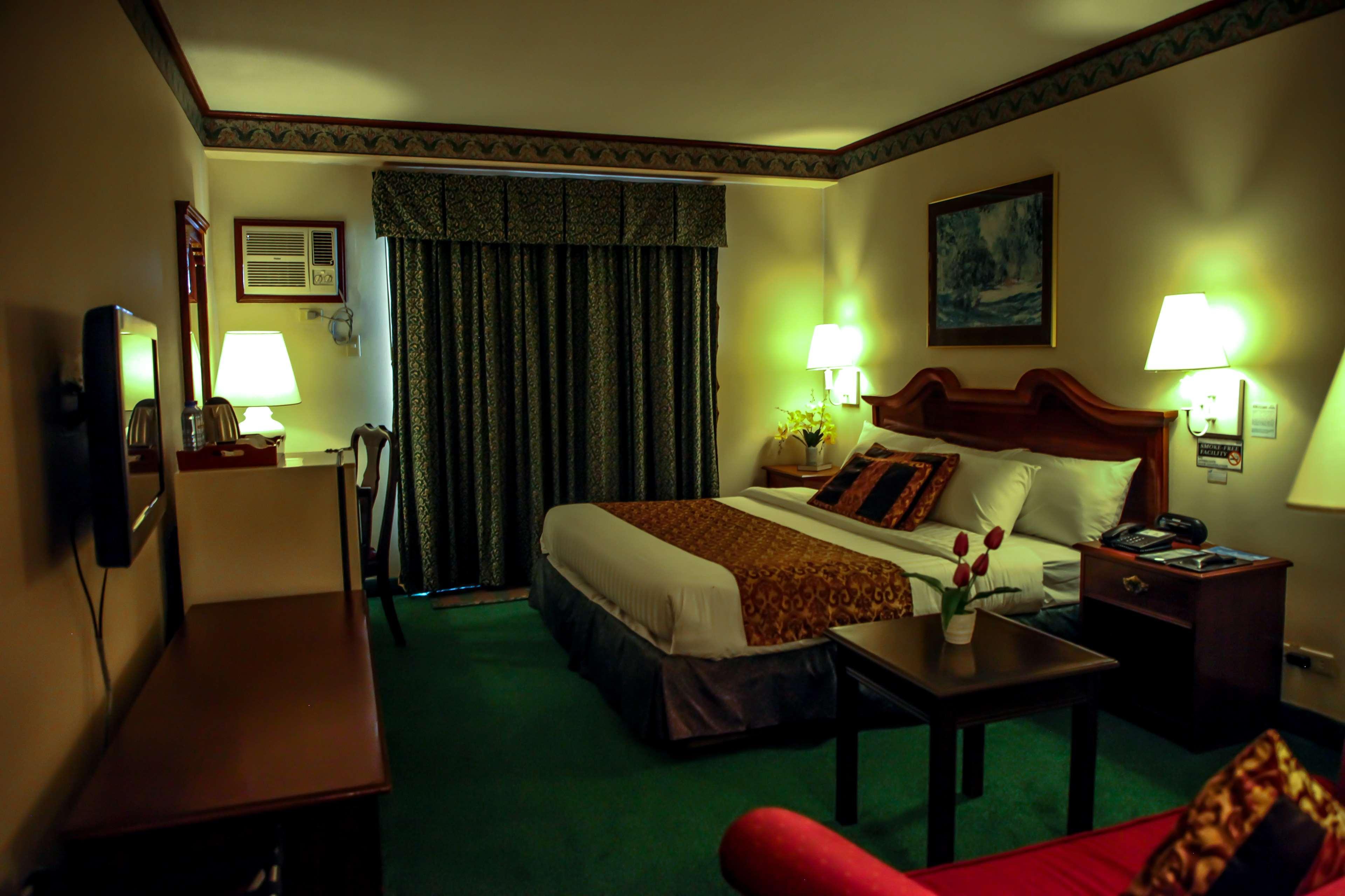 Days Hotel Tagaytay Tagaytay City Bagian luar foto