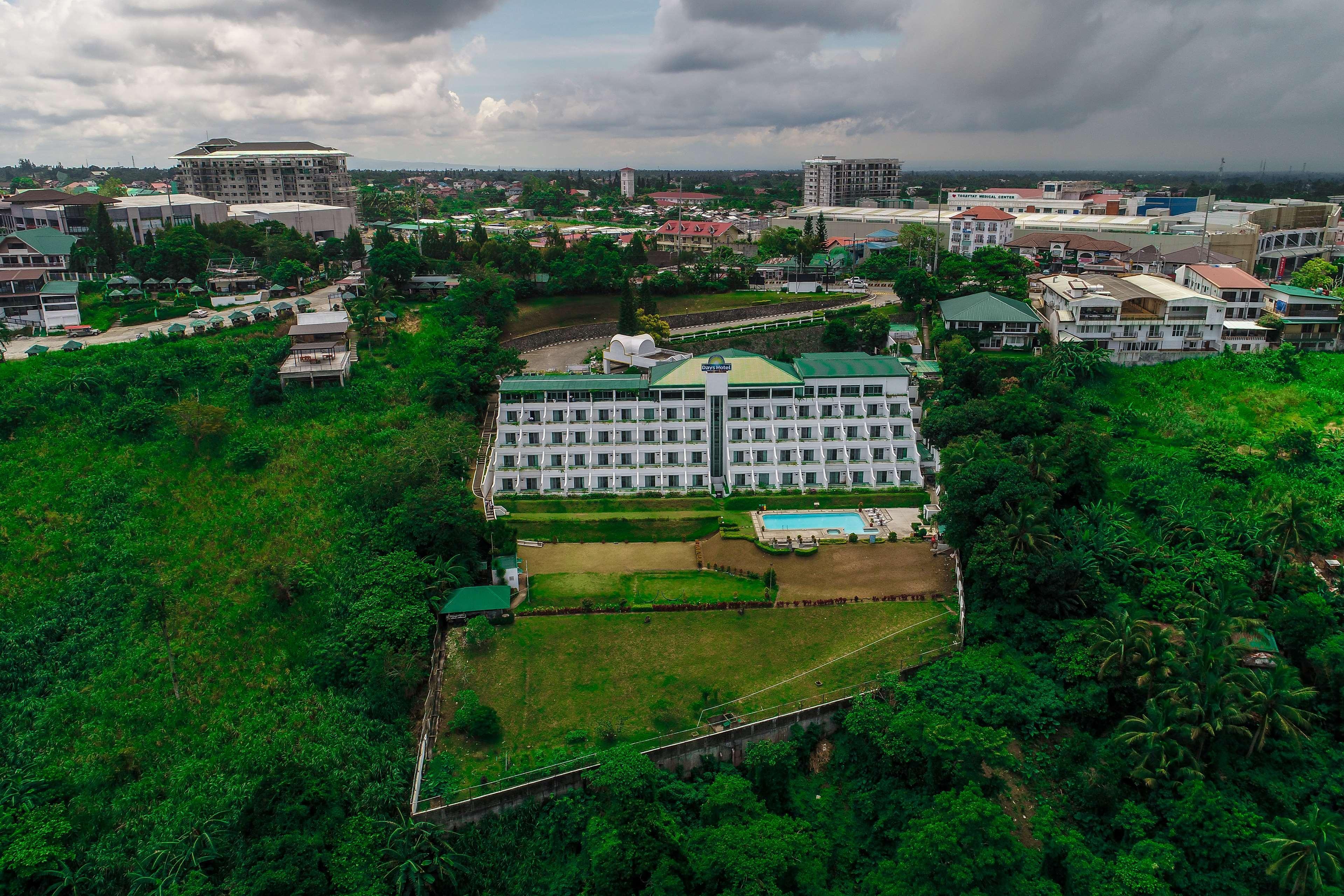 Days Hotel Tagaytay Tagaytay City Bagian luar foto