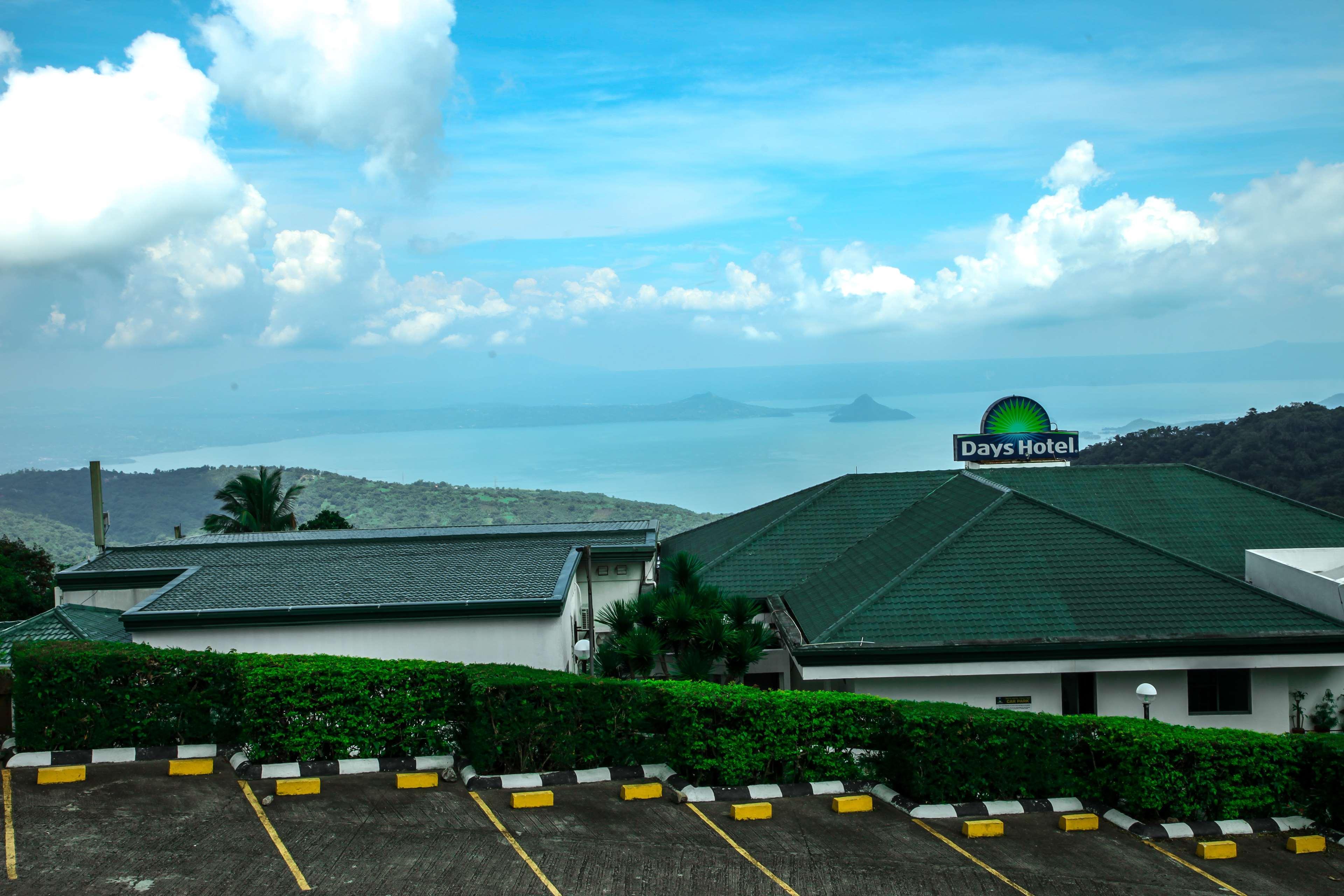 Days Hotel Tagaytay Tagaytay City Bagian luar foto