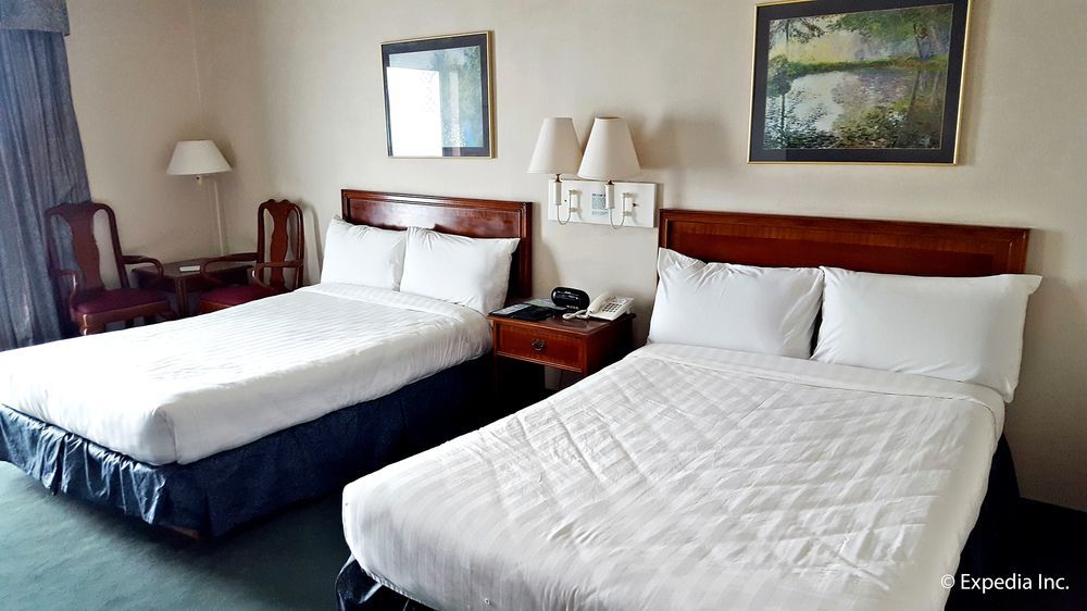 Days Hotel Tagaytay Tagaytay City Bagian luar foto